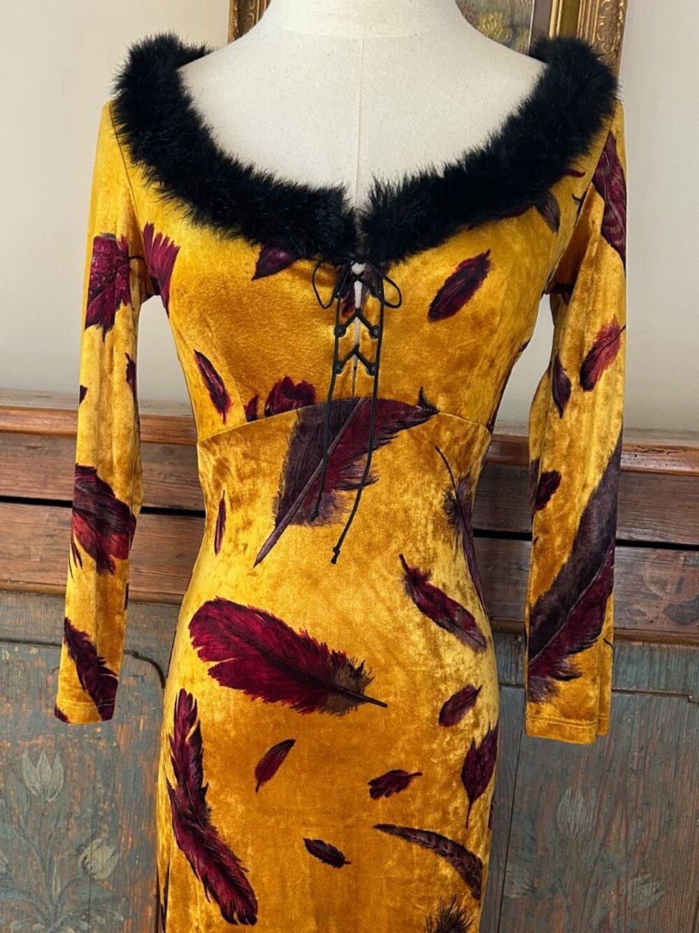 ***SOLD***Vintage Betsey Johnson New York Feather Velvet Dress - Picture 4 of 9